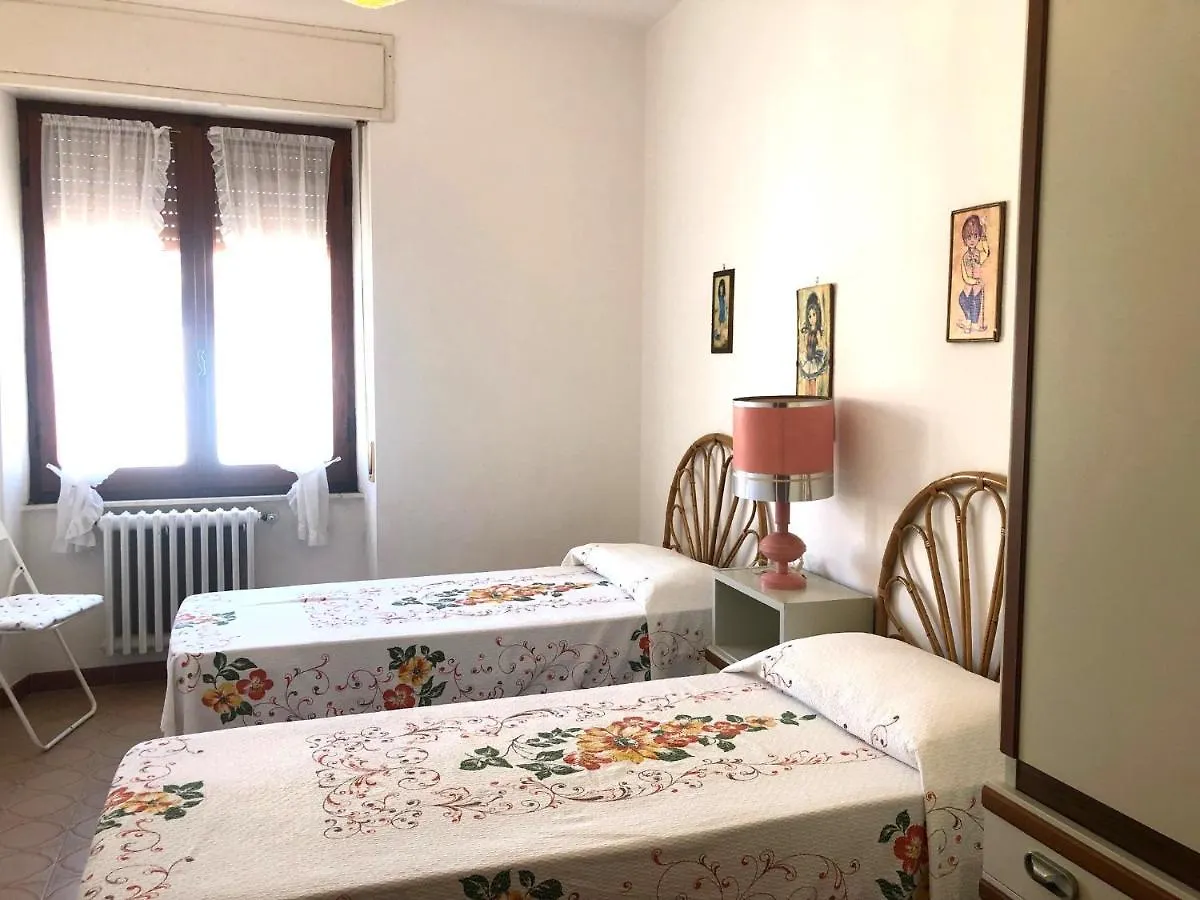 Apartment Appartamento Nel Centro Di Santa Teresa Gallura